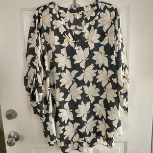 Est. 1946 Black, white, and yellow floral blouse